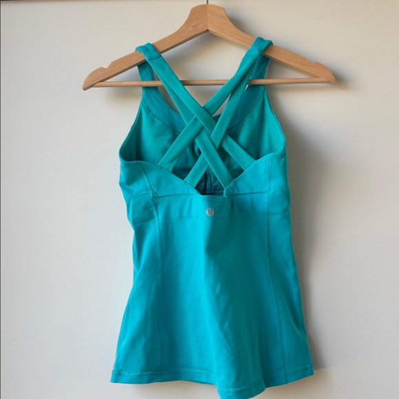 Lululemon blue tank top - Picture 2 of 5